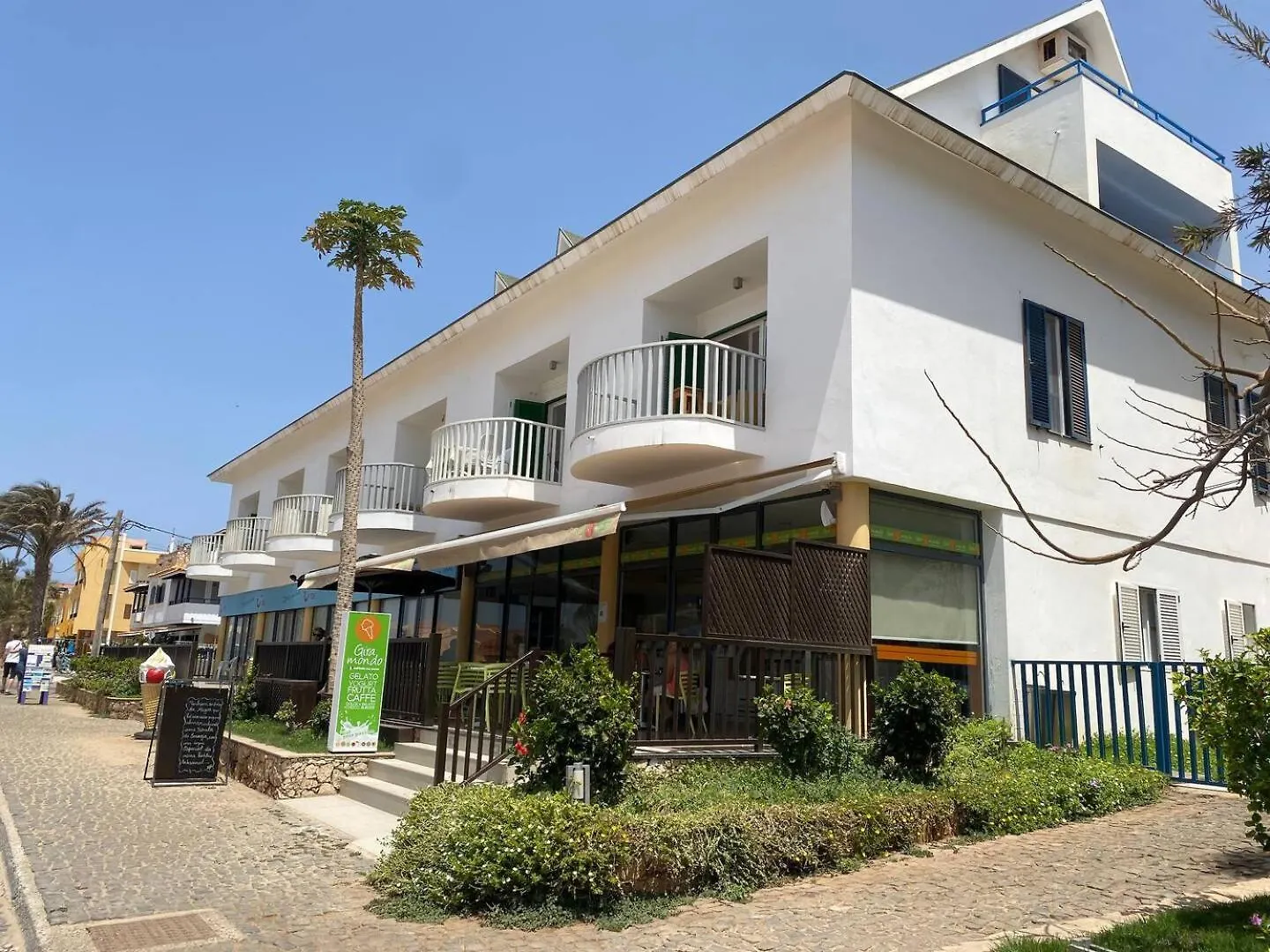 Leme Bedje Two Bedroom - By Bobbywashere Santa Maria Apartment