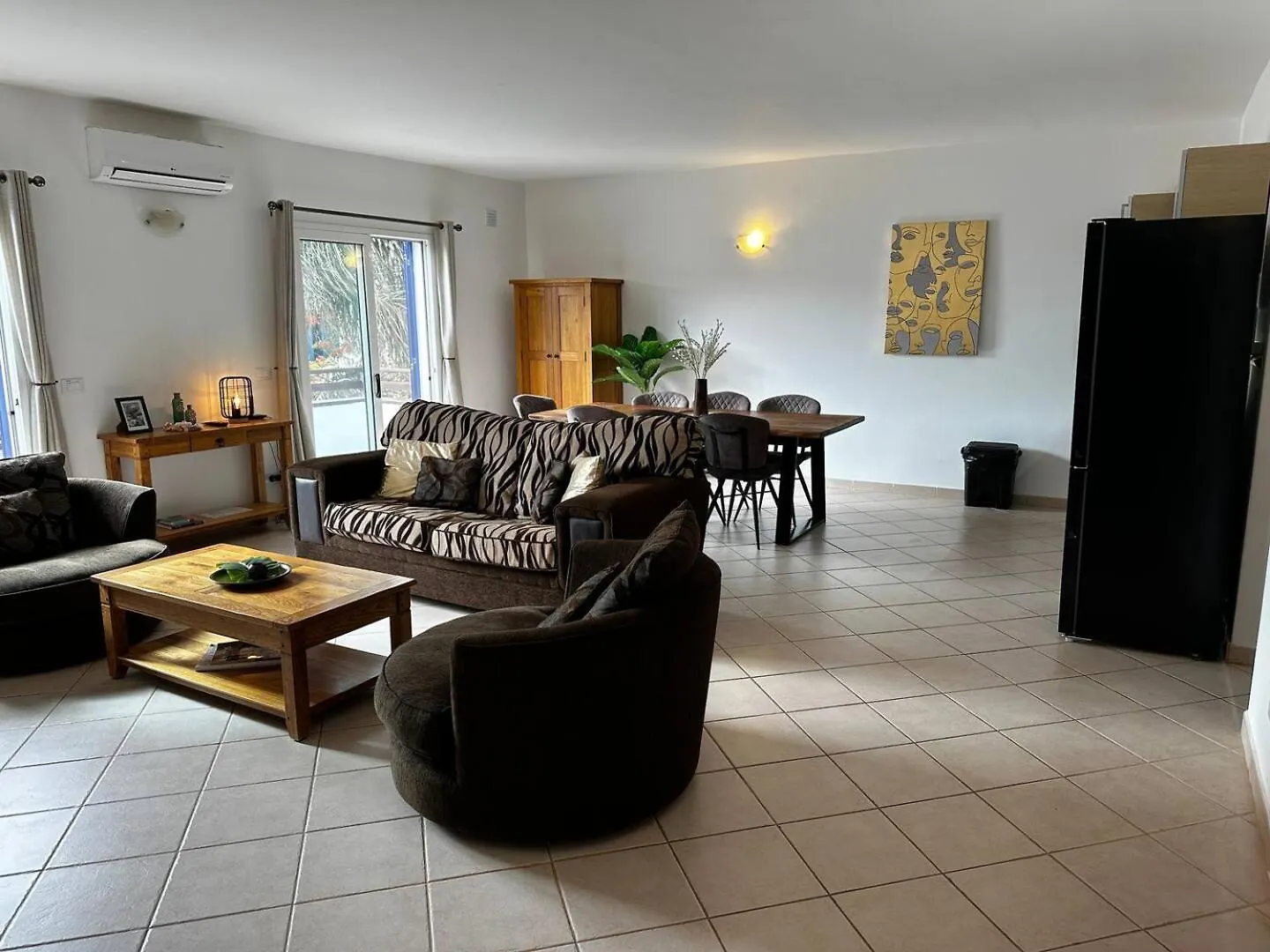 Leme Bedje Two Bedroom - By Bobbywashere Santa Maria
