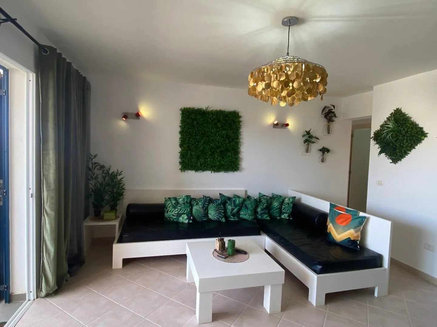 Apartment Leme Bedje Two Bedroom - By Bobbywashere Santa Maria