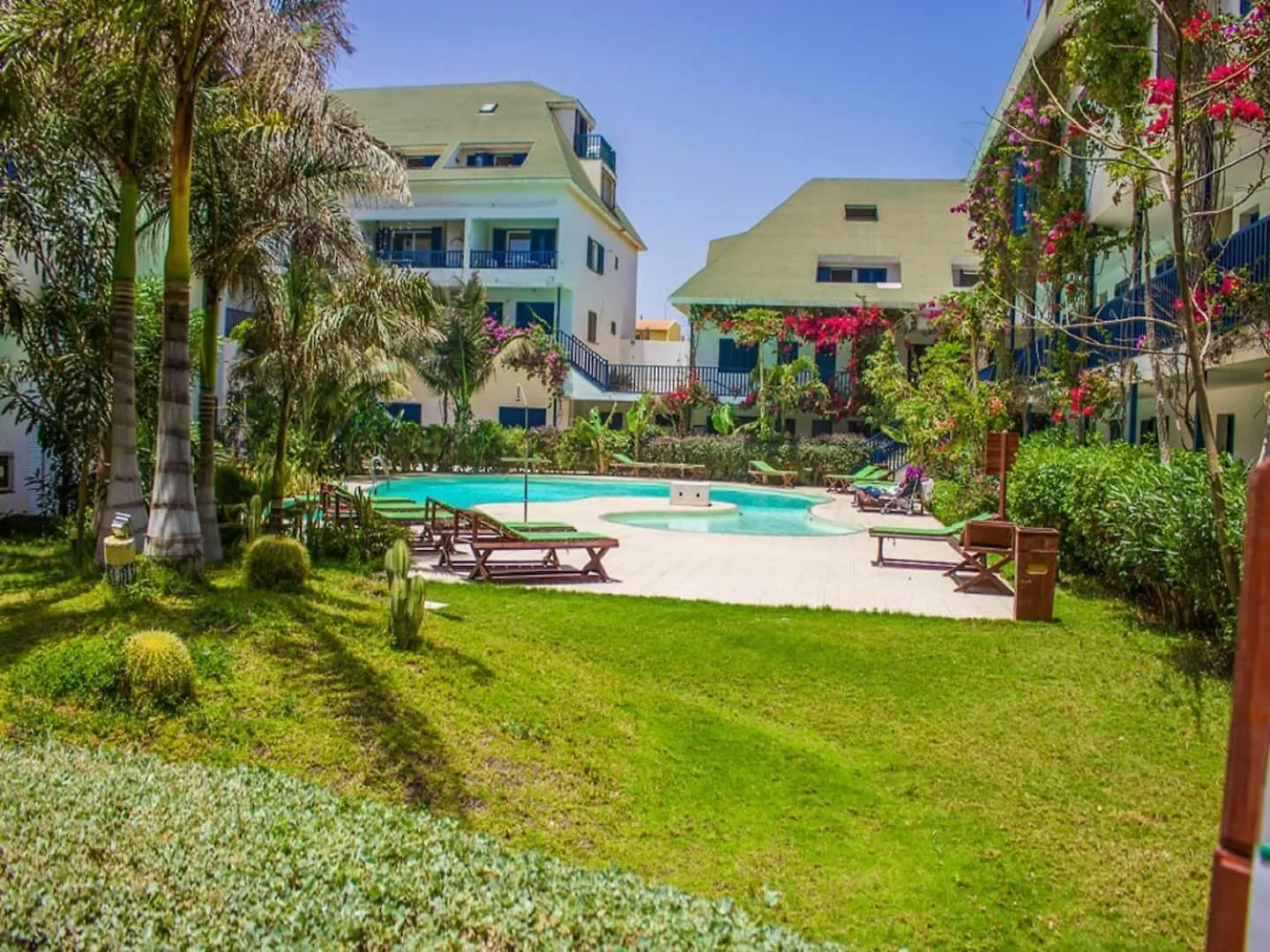 Leme Bedje Two Bedroom - By Bobbywashere Santa Maria 0*,