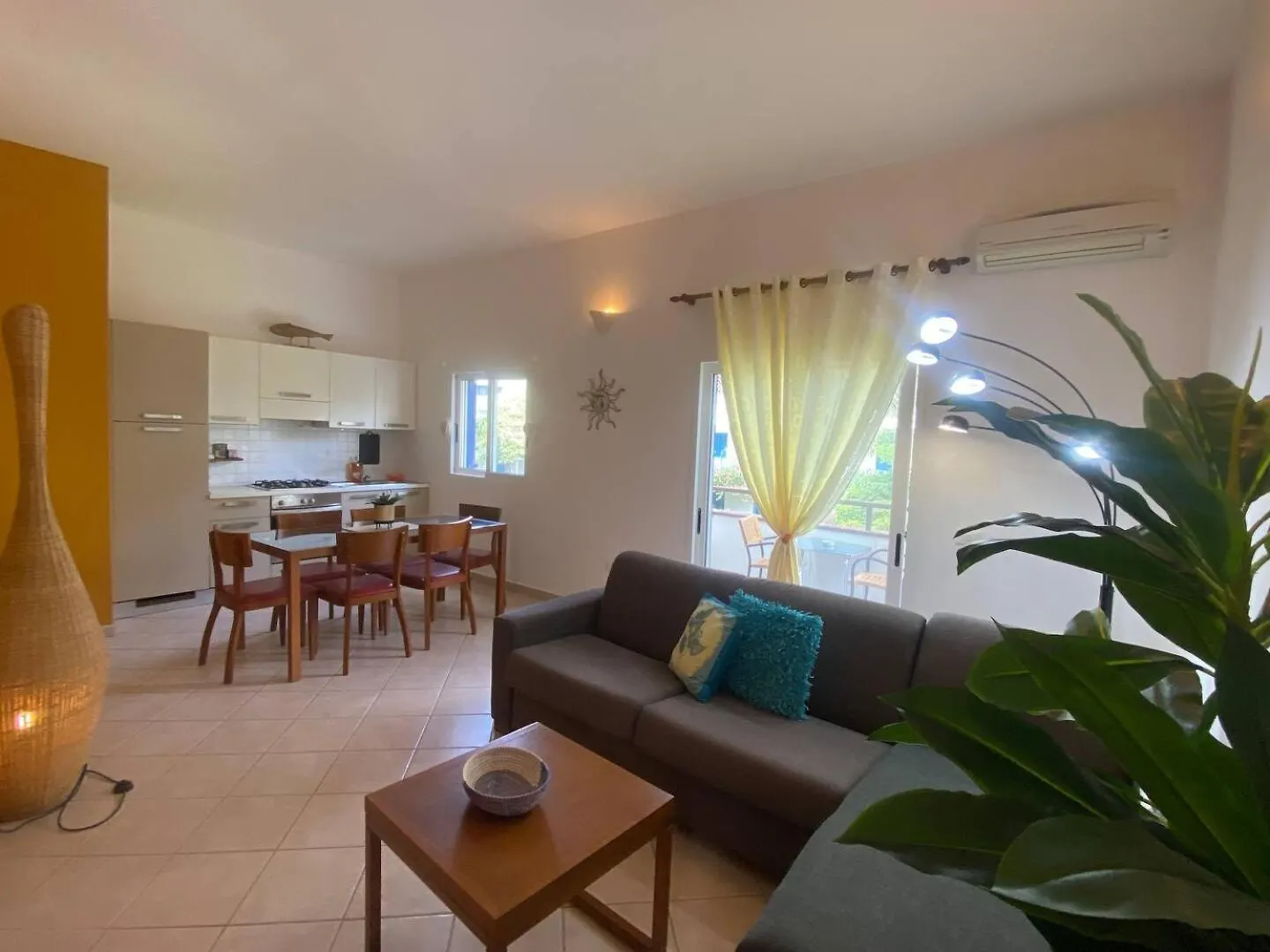 Apartment Leme Bedje Two Bedroom - By Bobbywashere Santa Maria
