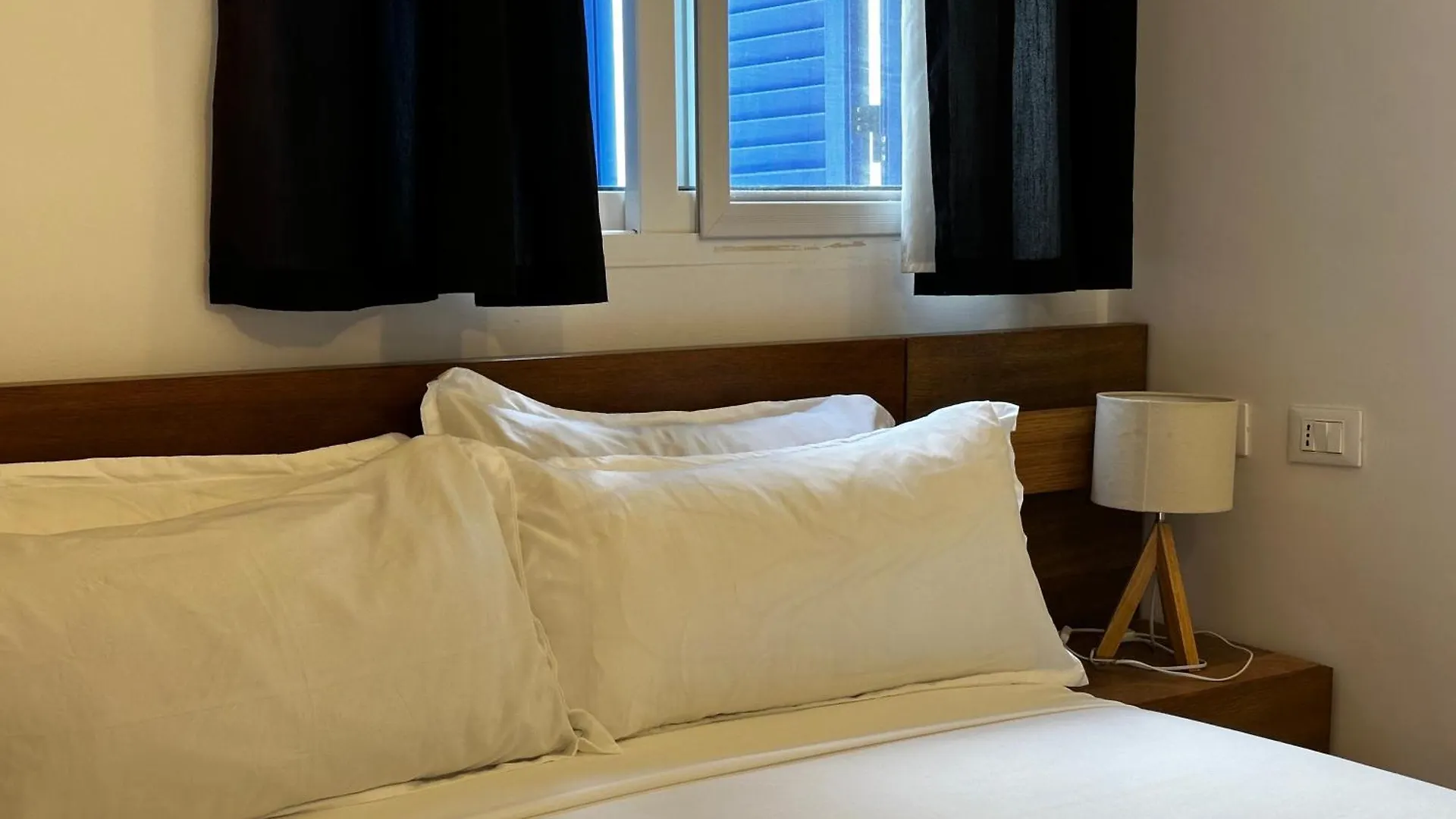 Apartment Leme Bedje Two Bedroom - By Bobbywashere Santa Maria