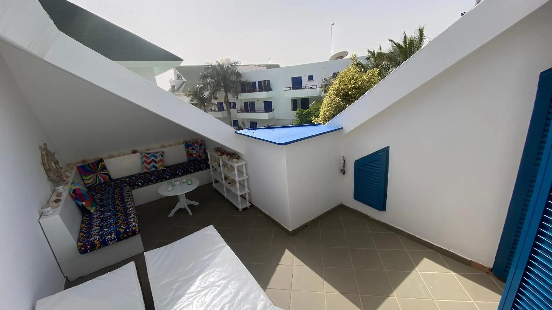 Apartment Leme Bedje Two Bedroom - By Bobbywashere Santa Maria